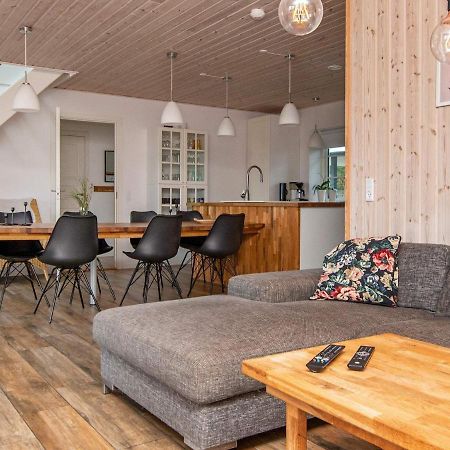 10 Person Holiday Home In Glesborg Екстериор снимка