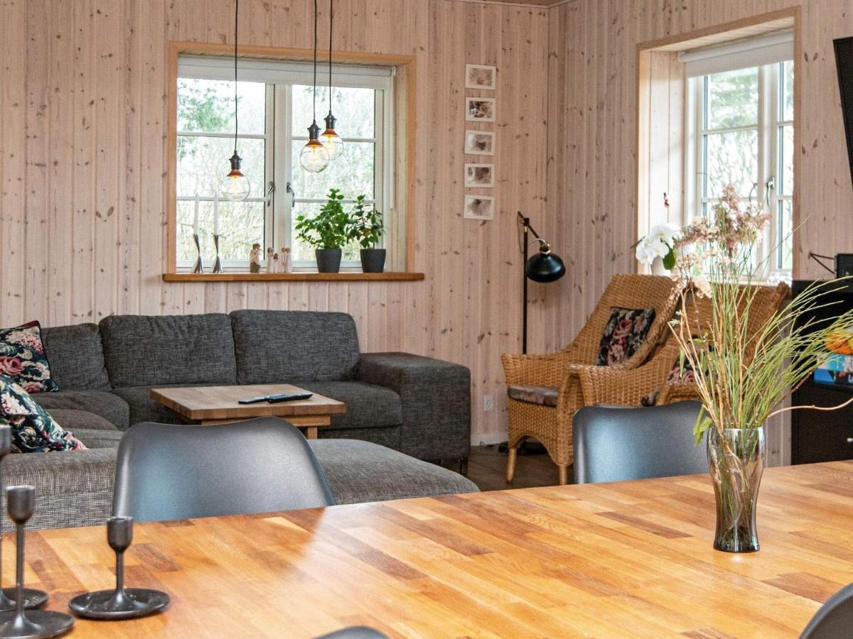 10 Person Holiday Home In Glesborg Екстериор снимка