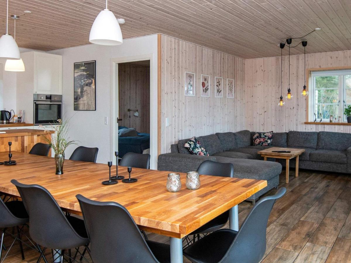10 Person Holiday Home In Glesborg Екстериор снимка