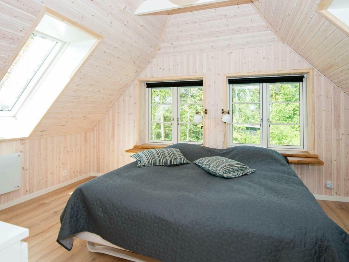 10 Person Holiday Home In Glesborg Екстериор снимка